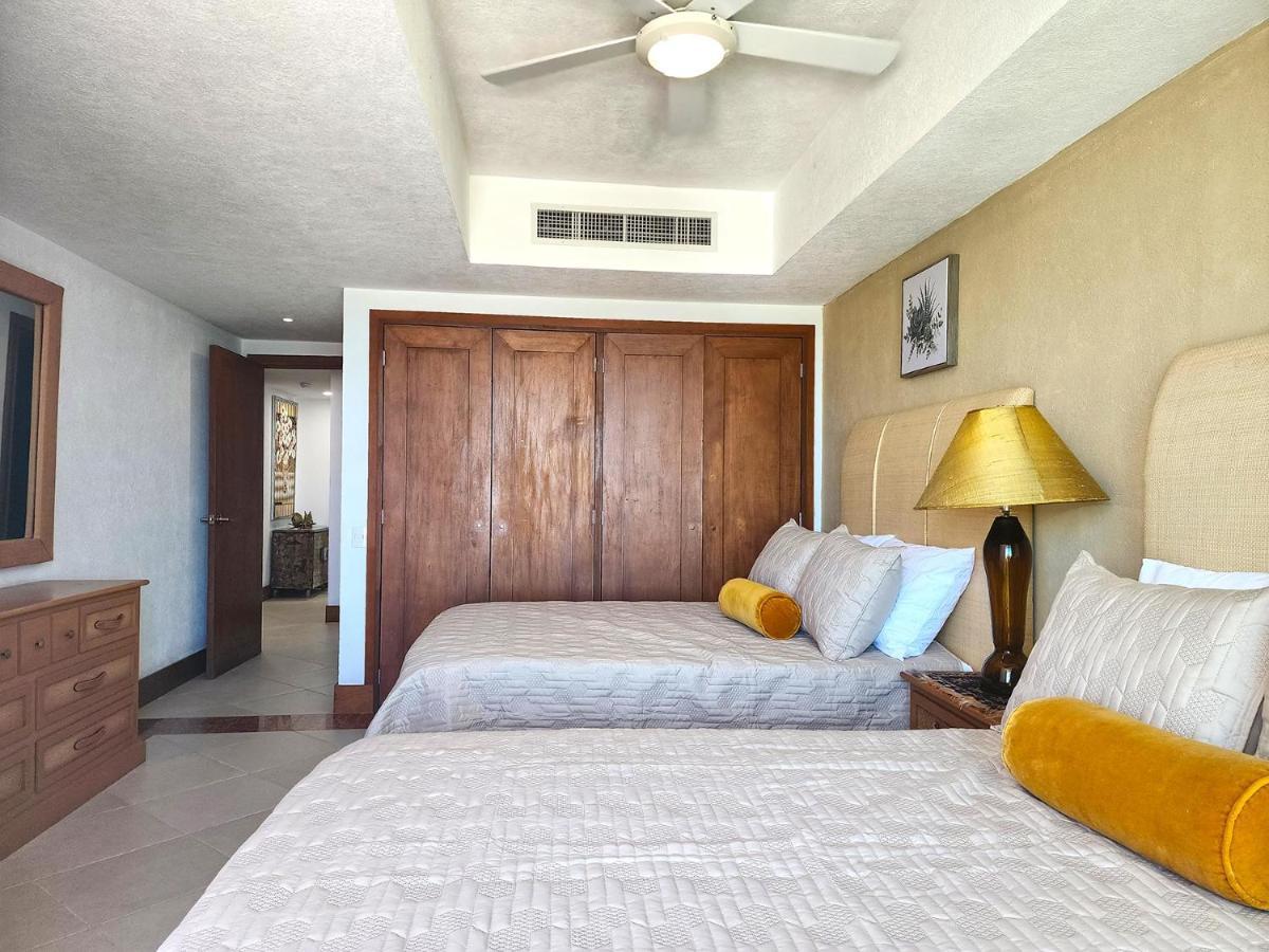 Amazing Views, Beachfront Grand Venetian Puerto Vallarta Exterior photo