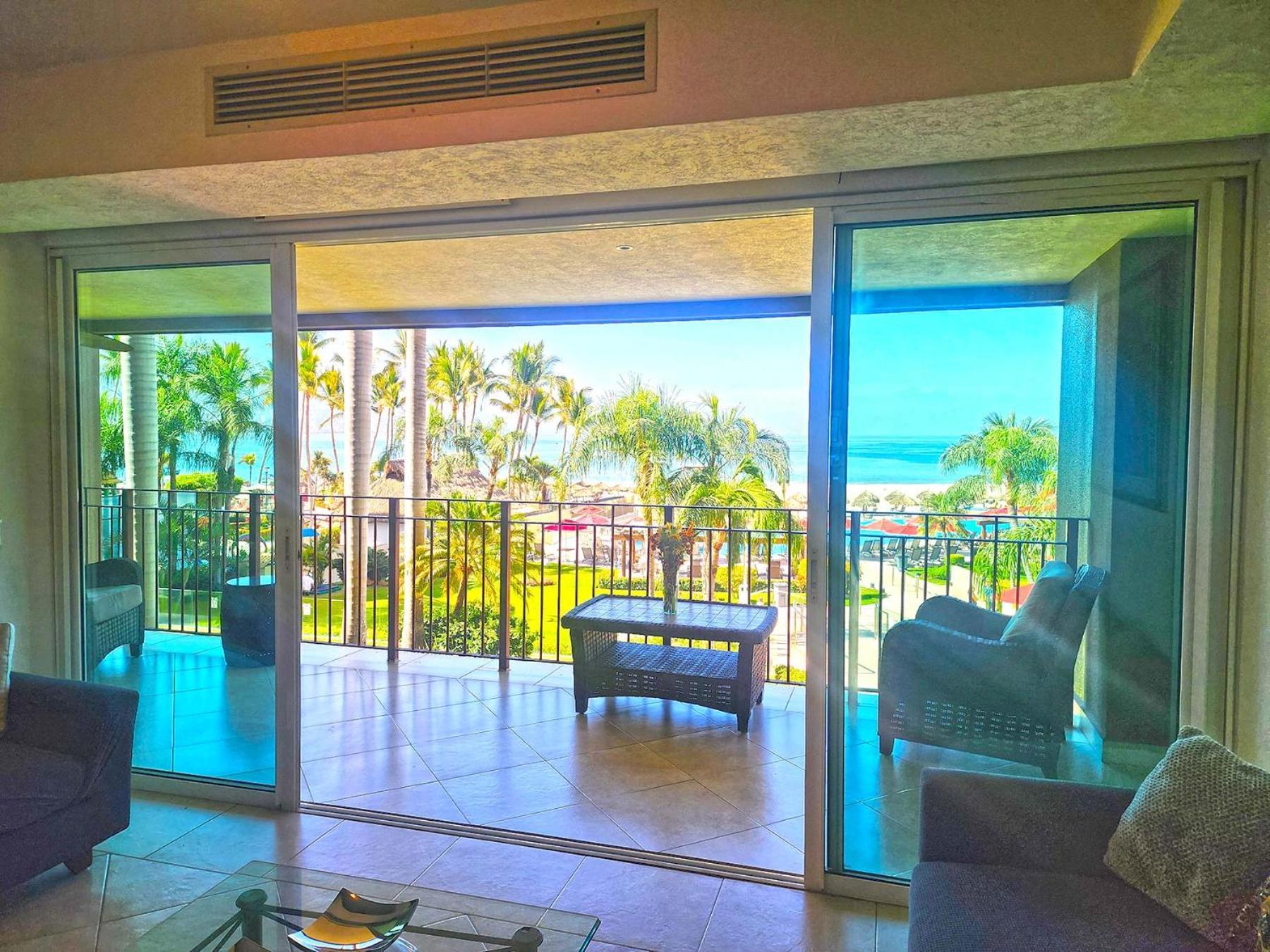 Amazing Views, Beachfront Grand Venetian Puerto Vallarta Exterior photo