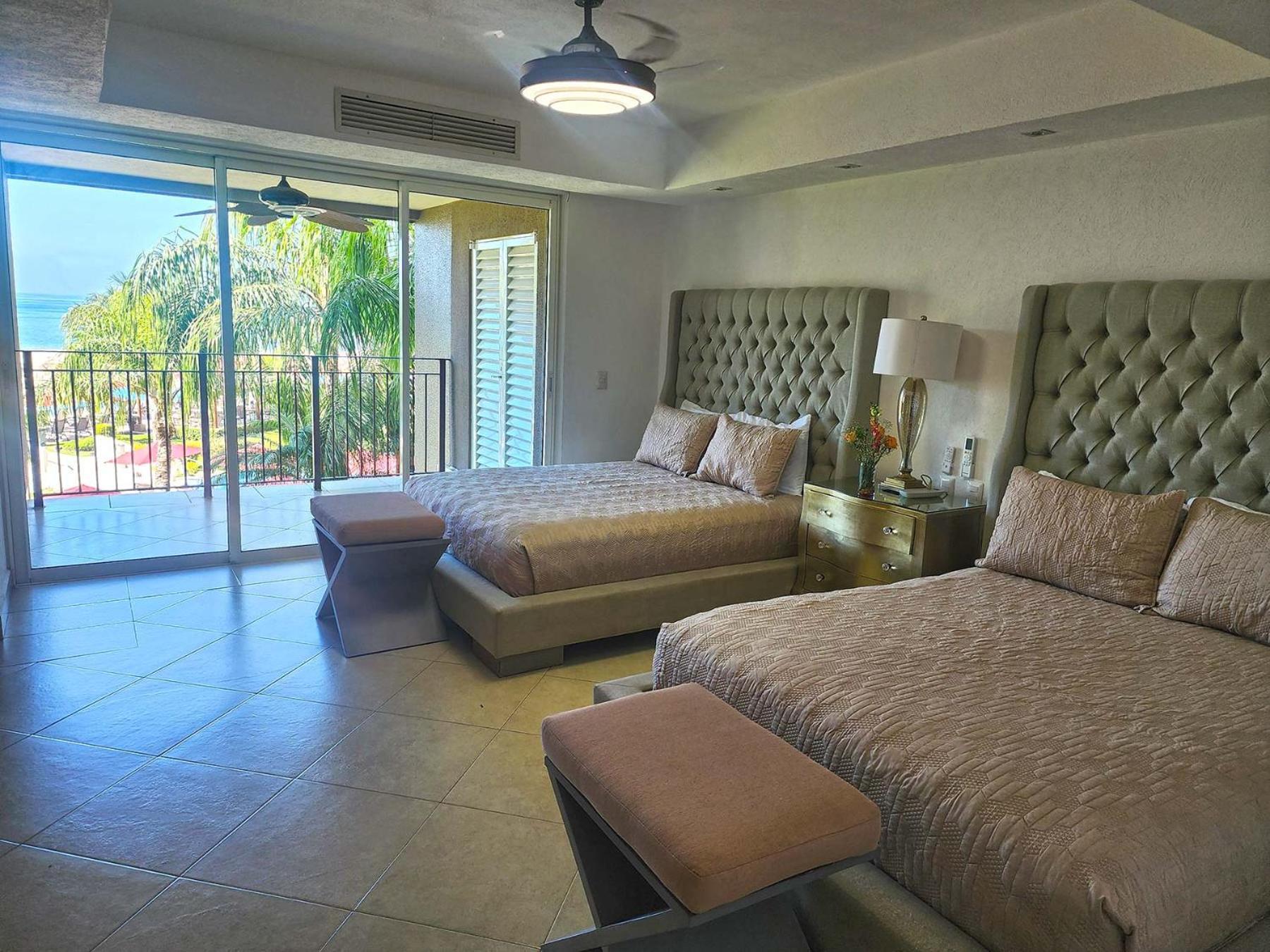 Amazing Views, Beachfront Grand Venetian Puerto Vallarta Exterior photo