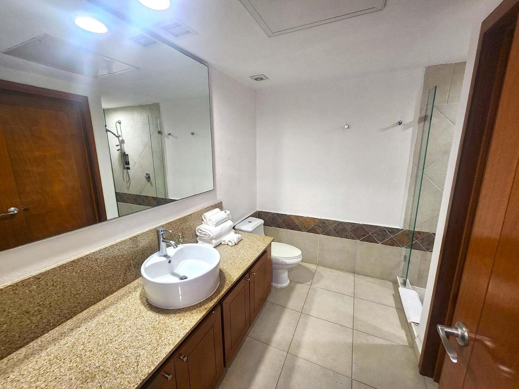 Amazing Views, Beachfront Grand Venetian Puerto Vallarta Exterior photo